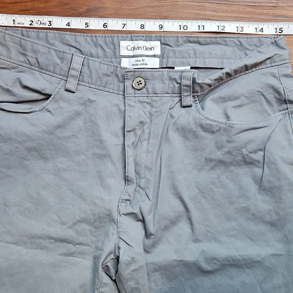 Calvin Klein Mens Slim Fit Dress Pant  32x30 Light Blue/Gray